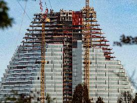 Triangle Tower Construction - Paris