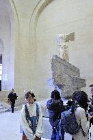 Illustration - Louvre Museum