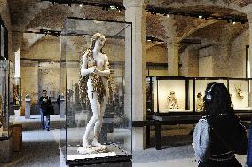 Illustration - Louvre Museum