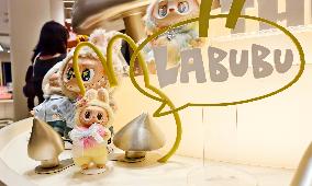 Pop Mart Labubu