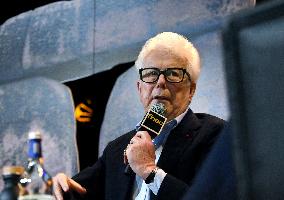 Ken Follett At Public Interview - Paris