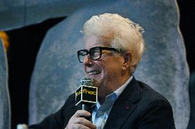 Ken Follett At Public Interview - Paris