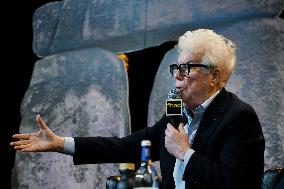 Ken Follett At Public Interview - Paris