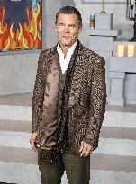 Wake Up Dead Man A Knives Out Mystery Premiere - LA