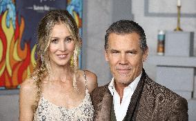 Wake Up Dead Man A Knives Out Mystery Premiere - LA