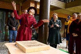 Queen Maxima Opens Circular Wooden Residential Building - Rotterdam