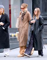 Gigi Hadid Out With Friends - NYC