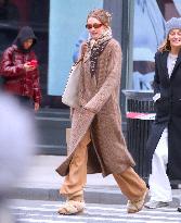 Gigi Hadid Out With Friends - NYC