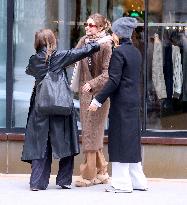 Gigi Hadid Out With Friends - NYC