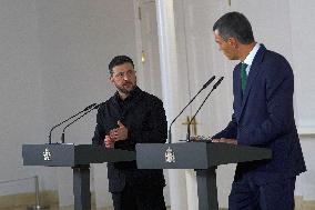Sanchez Welcomes Zelenski - Madrid
