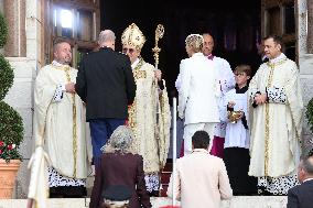 NO TABLOIDS - Monaco National Day Celebrations - Cathedral