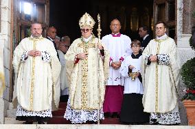 NO TABLOIDS - Monaco National Day Celebrations - Cathedral