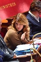 Questions To The Government - Paris