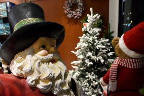 Chrismas Opening At BHV Store - Paris