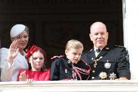NO TABLOIDS - Monaco National Day Celebrations - Balcony