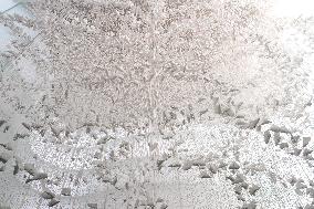 Chiharu Shiota's Art Installation Moment the Snow Melts at Mudec - Milan