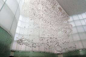 Chiharu Shiota's Art Installation Moment the Snow Melts at Mudec - Milan