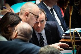 Questions To French Government Assembly - Paris