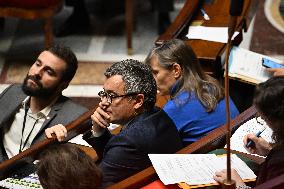 Questions To French Government Assembly - Paris