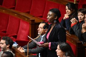 Questions To French Government Assembly - Paris