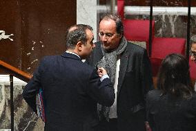 Questions To French Government Assembly - Paris