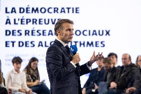 Macron Speaks to Readers of La Voix du Nord - Arras
