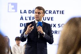 Macron Speaks to Readers of La Voix du Nord - Arras