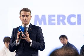 Macron Speaks to Readers of La Voix du Nord - Arras