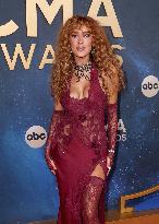 59th Annual CMA Awards - Arrivals