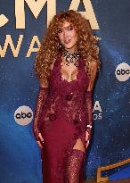 59th Annual CMA Awards - Arrivals
