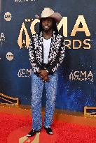 59th Annual CMA Awards - Arrivals
