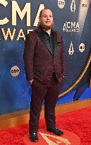 59th Annual CMA Awards - Arrivals