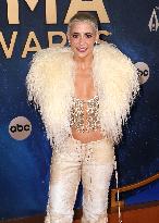 59th Annual CMA Awards - Arrivals