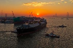 Ultra Large LNG Carrier