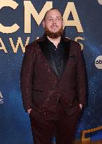 59th Annual CMA Awards - Arrivals