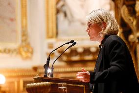 Debate on The Social Security Bill in The Senate - Paris