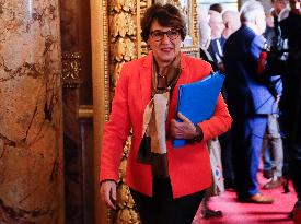 Questions to The Government - Paris