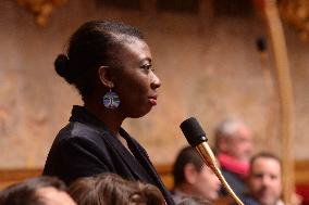 Questions to the Government - Paris