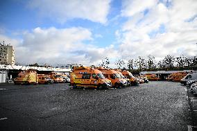 Philippe Tabarot Visits The Saint-Denis Maintenance And Intervention Center