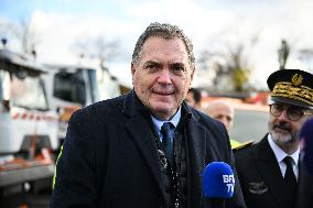 Philippe Tabarot Visits The Saint-Denis Maintenance And Intervention Center