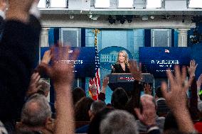Ed. Secretary McMahon, WH Secretary Leavitt Host Press Briefing at White House