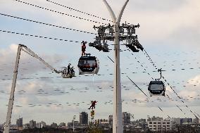 Firefighter evacuation exercice on urban cable car - Limeil-Brevannes