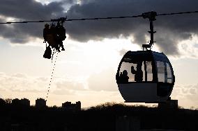 Firefighter evacuation exercice on urban cable car - Limeil-Brevannes