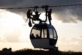 Firefighter evacuation exercice on urban cable car - Limeil-Brevannes