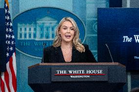 Ed. Secretary McMahon, WH Secretary Leavitt Host Press Briefing at White House