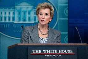 Ed. Secretary McMahon, WH Secretary Leavitt Host Press Briefing at White House