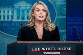 Ed. Secretary McMahon, WH Secretary Leavitt Host Press Briefing at White House