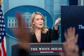 Ed. Secretary McMahon, WH Secretary Leavitt Host Press Briefing at White House