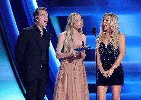 59th Annual CMA Awards - Show