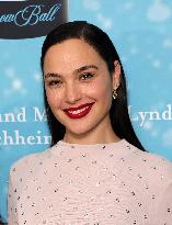 Women s Guild Cedars-Sinai Fall Snow Ball Gala - LA